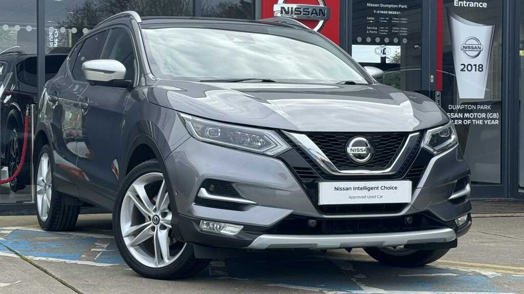 Compare Nissan Qashqai Dig-t N-connecta Dct GK20KGY White