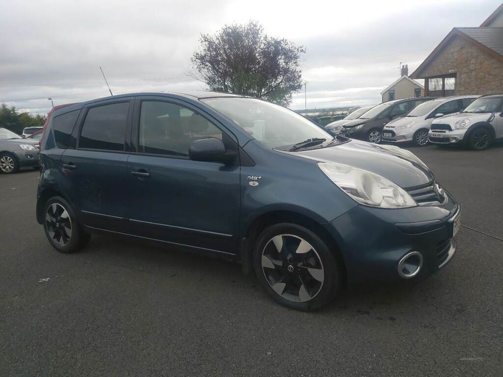 Compare Nissan Note 1.5 90 Dci N-tec PFZ4529 Blue
