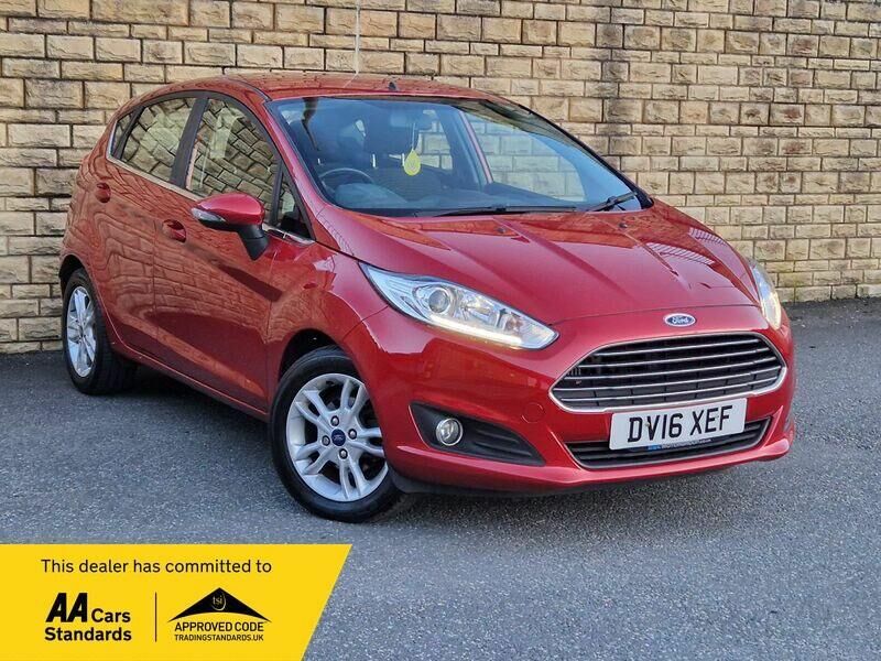 Compare Ford Fiesta 1.0T Ecoboost DV16XEF Red