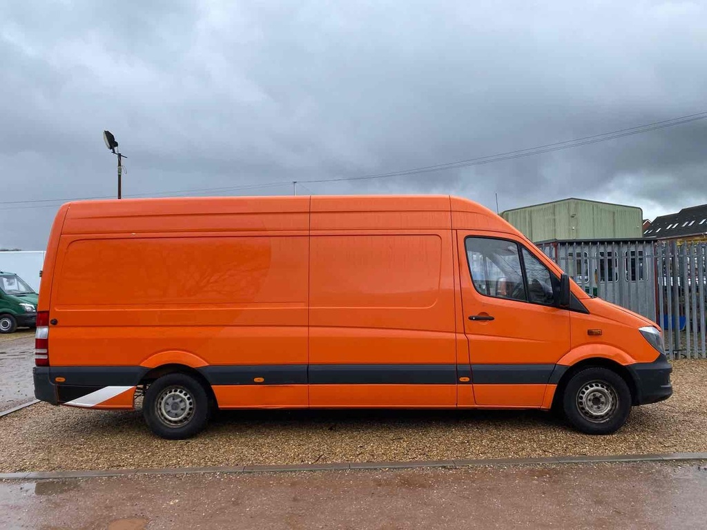 Compare Mercedes-Benz Sprinter 2.1 313 Cdi Lwb Panel Van - Orange BU64KMV Orange