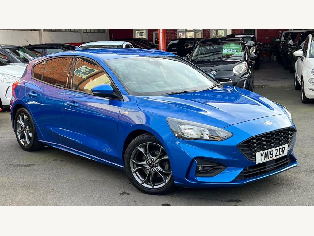 Compare Ford Focus 1.0T Ecoboost St-line Euro 6 Ss YM19ZDR Blue