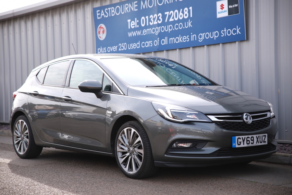 Compare Vauxhall Astra 1.4T 16V 150 Griffin Start Stop GY69XUZ Grey