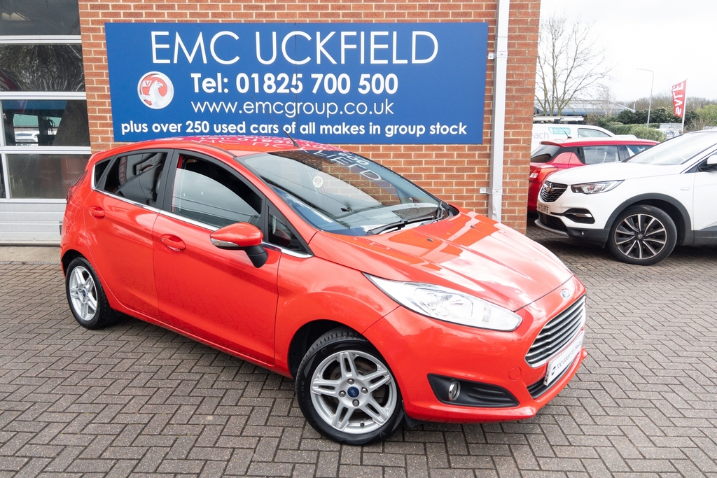 Compare Ford Fiesta 1.0 Ecoboost Zetec LR63DXA Red