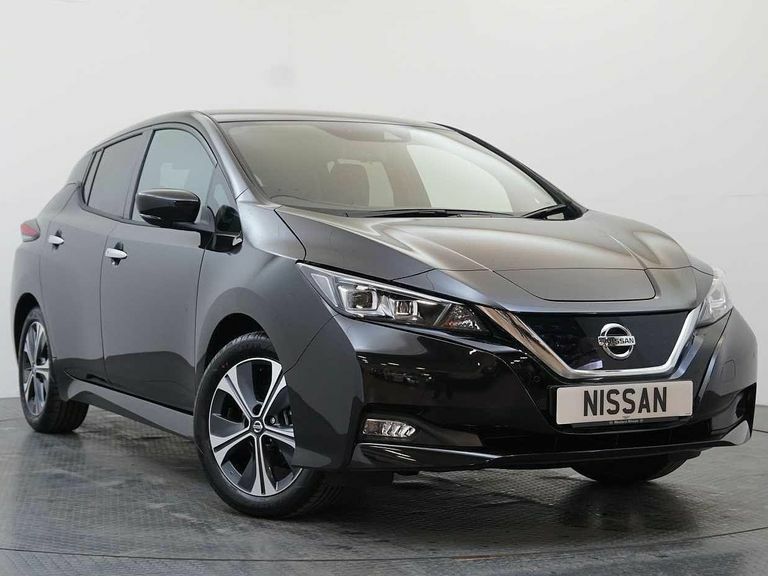 Compare Nissan Leaf 40Kw Tekna With Bose Audio And Pro Pilot Technolog SL68AZW Black