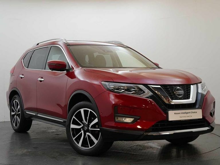 Compare Nissan X-Trail 1.3 Dig-t 160 Tekna Dct With 5 Seats And Bose SM69OFN Red