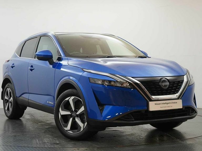 Compare Nissan Qashqai 1.5 E-power 190 N-connecta With Glass Roof SL73BBZ Blue