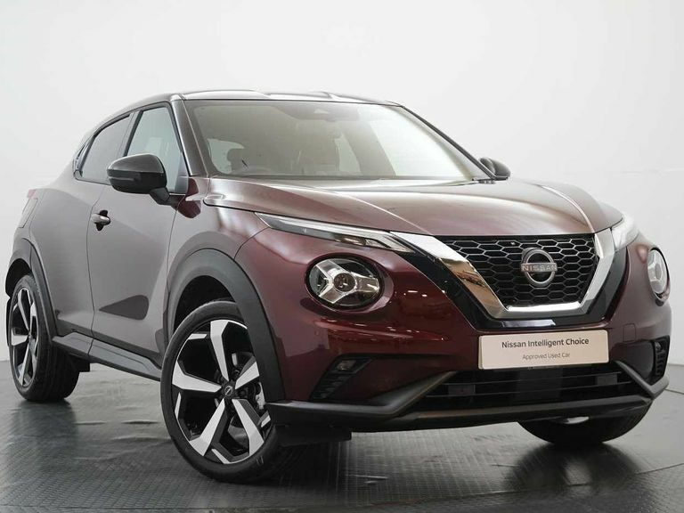 Compare Nissan Juke 1.0 Dig-t 114 Tekna With Bose Audio And Drive Assi SL73LWV Red