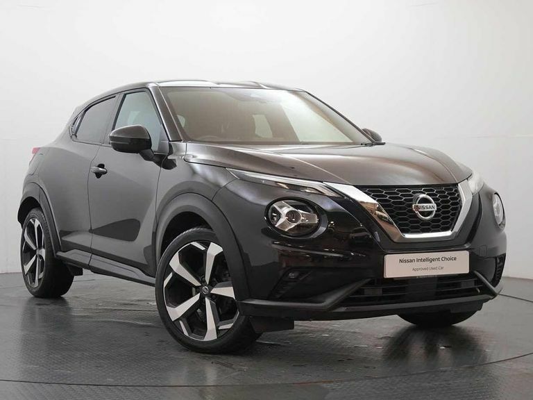 Compare Nissan Juke 1.0 Dig-t 117 Tekna Dct With Bose Audio And P YS70JKO Black