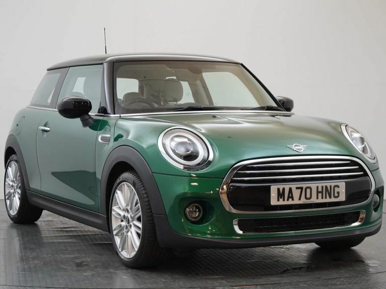 Compare Mini Hatch 3-Door Hatch Cooper Exclusive MA70HNG Green