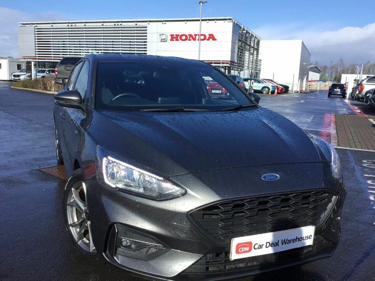 Compare Ford Focus 1.0T Ecoboost St-line Euro 6 Ss CF68ENO Grey
