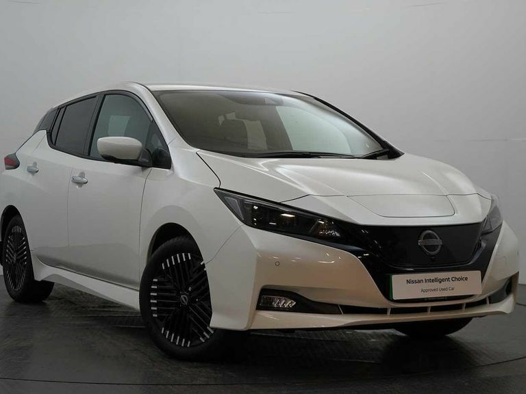Compare Nissan Leaf 39Kw Tekna With Bose Audio And Pro Pilot Technolog SK72BZE White
