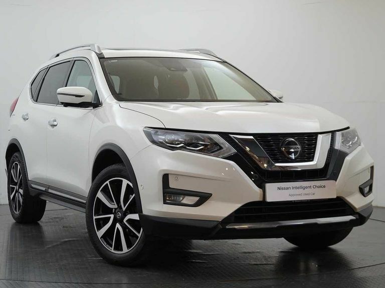 Compare Nissan X-Trail 1.3 Dig-t 158 Tekna Dct With 5 Seats And Bose SK71BUO White