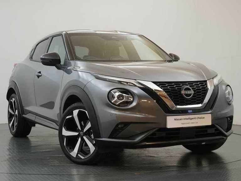 Compare Nissan Juke 1.0 Dig-t 114 Tekna With Bose Audio And Drive Assi SL24UWM Grey