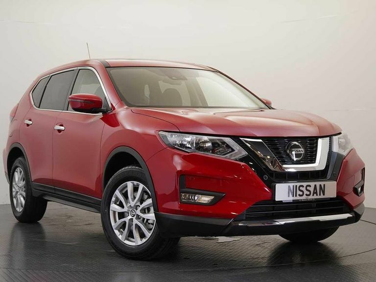 Compare Nissan X-Trail 1.7 Dci 150 4Wd Acenta With 7 Seats And Panoramic SM20CVV Red