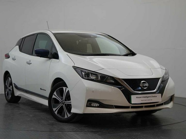 Compare Nissan Leaf 40Kw Tekna With Bose Audio And Pro Pilot Technolog SM69BYB White