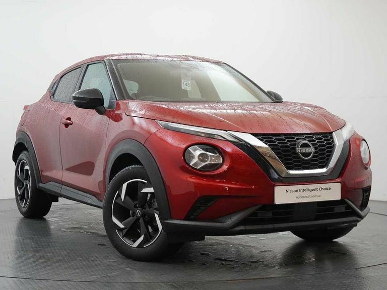 Compare Nissan Juke 1.0 Dig-t 114 N-connecta With Sat Nav And Rear Vie NV72SUY Red