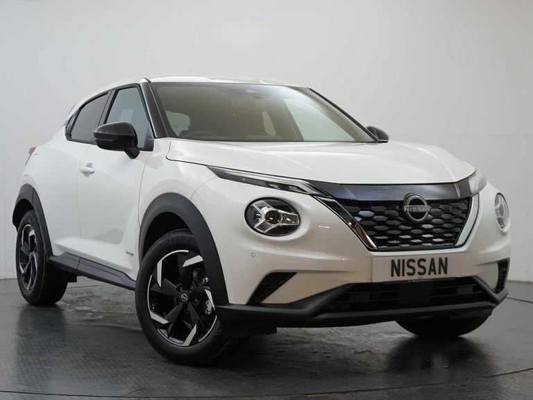 Compare Nissan Juke 1.6 143 Hev Hybrid N-connecta With Sat Nav An ST24NWD White