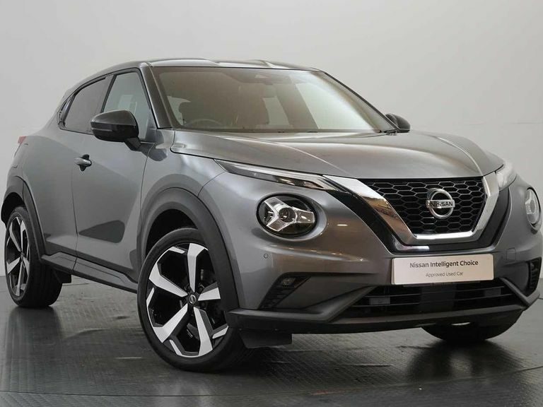 Compare Nissan Juke 1.0 Dig-t 114 Tekna With Bose Audio And Drive Assi SP21WYU Grey