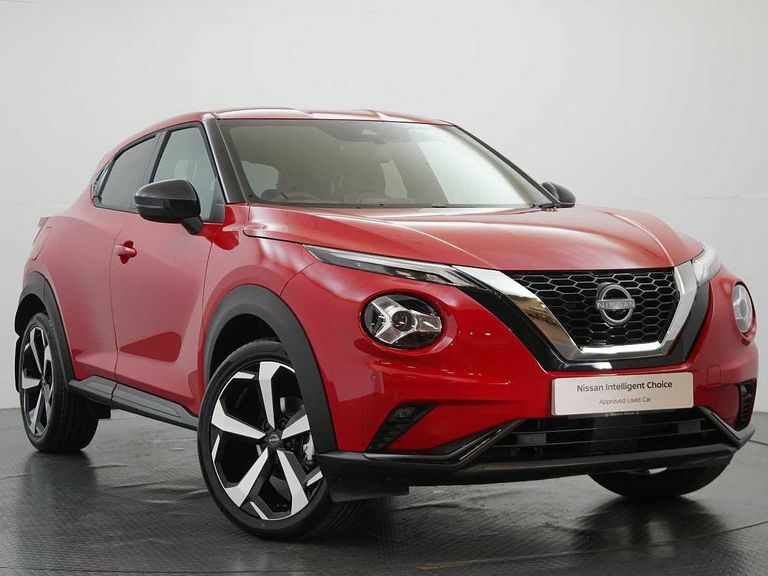 Compare Nissan Juke 1.0 Dig-t 114 Tekna With Bose Audio And Drive Assi SL73OKG Red
