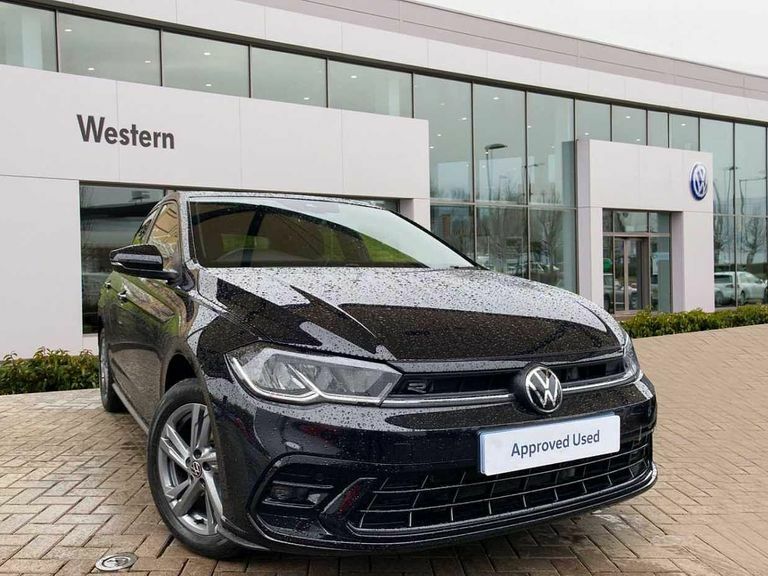 Compare Volkswagen Polo Mk6 Facelift 2021 1.0 Tsi 110Ps R-line Dsg DA23EUE Black