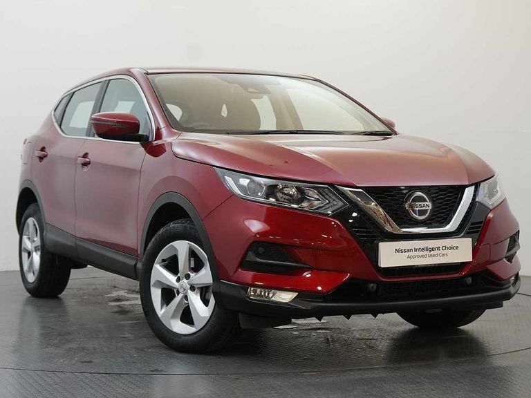 Nissan Qashqai 1.3 Dig-t 140 Acenta Premium With Sat Nav And Rear Red #1