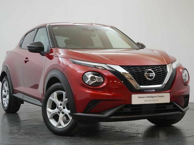 Compare Nissan Juke 1.0 Dig-t 114 N-connecta Dct With Sat Nav And SK21YNV Red