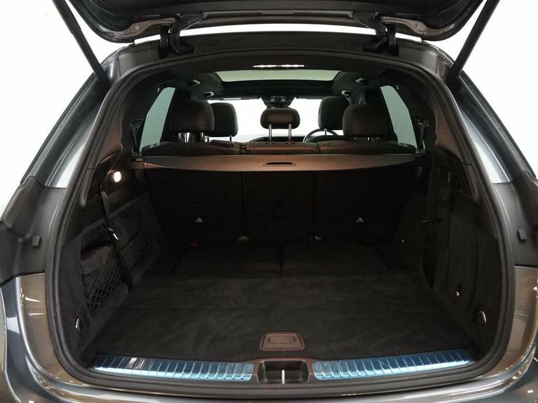 Compare Mercedes-Benz GLE Class Gle 300 D 4Matic Amg Line Premium Plus 7 Seats SL20DVV Grey