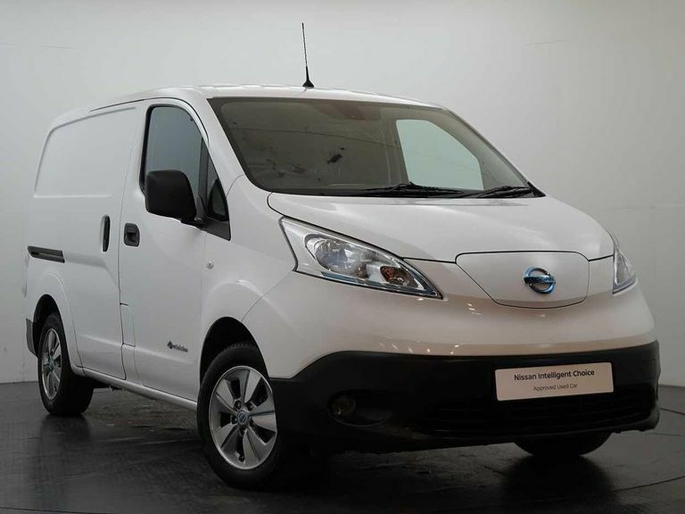 Compare Nissan e-NV200 40Kw Tekna Panel Van With Sat Nav And Rear View Ca SL69WVM White