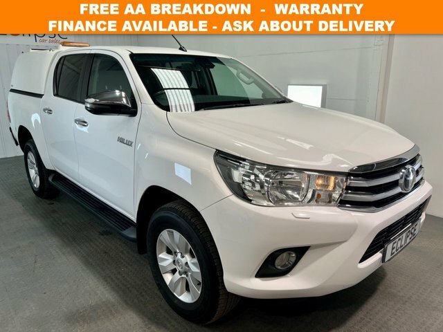 Toyota HILUX 2.4 Icon 4Wd D-4d Dcb 148 Bhp White #1