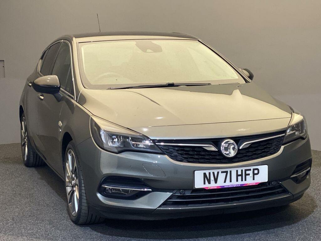 Compare Vauxhall Astra Astra Griffin Edition T NV71HFP Grey