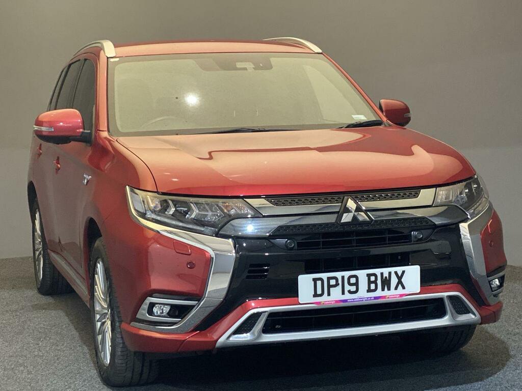 Compare Mitsubishi Outlander 2.4H Twinmotor 13.8Kwh 210 Bhp 5Hs 4Wd DP19BWX Red