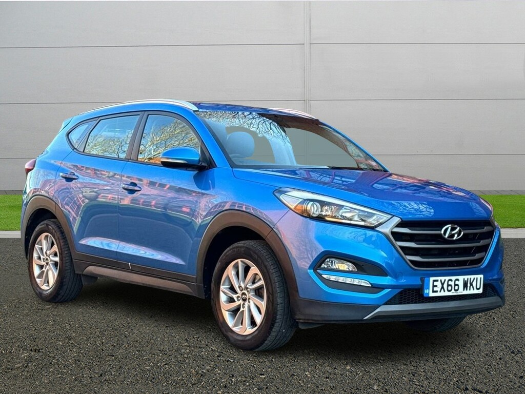 Compare Hyundai Tucson Se EX66WKU Blue