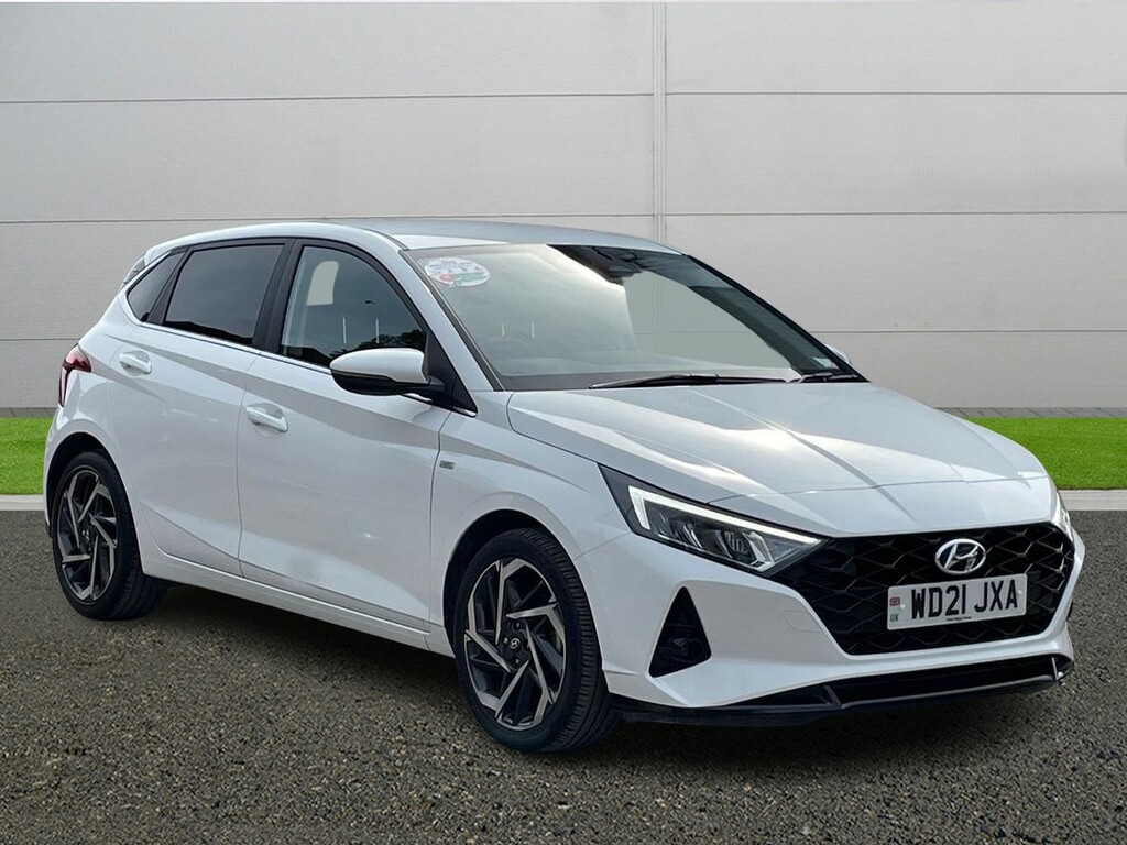 Compare Hyundai I20 T-gdi Premium WD21JXA White