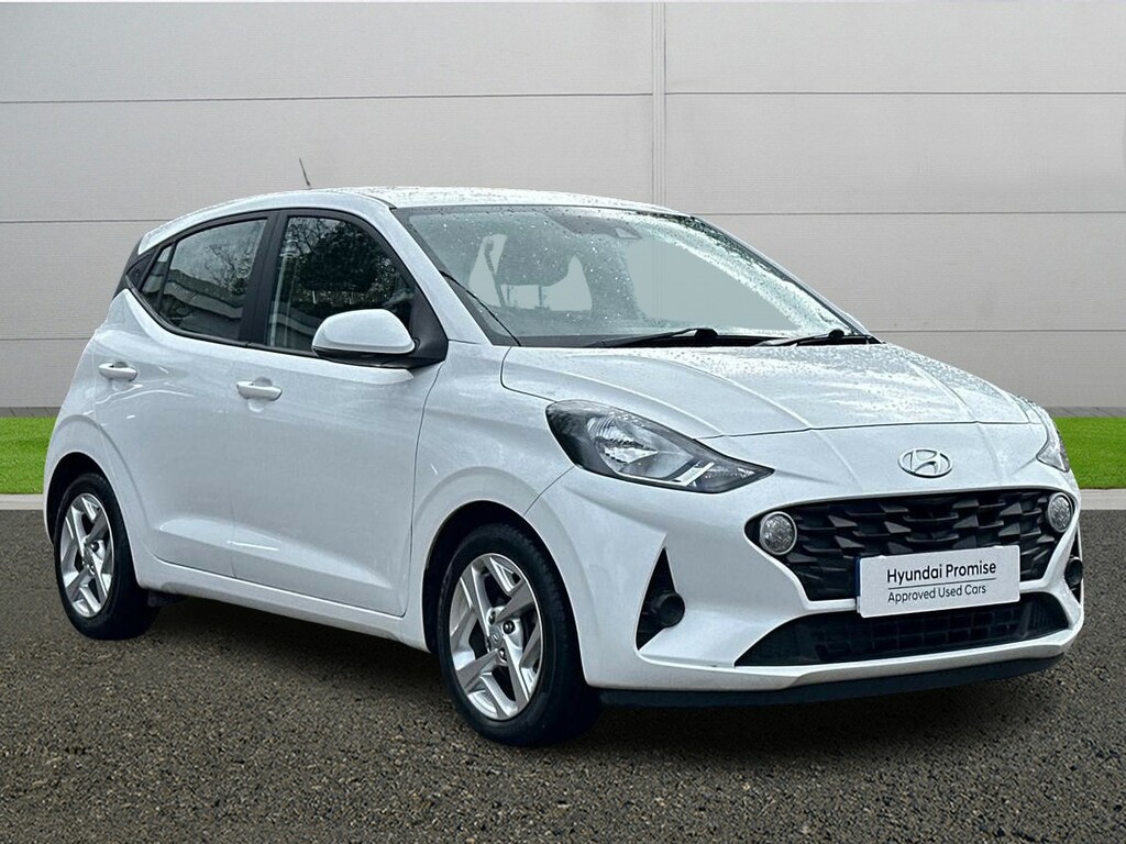 Compare Hyundai I10 Se Connect WG20WVR White
