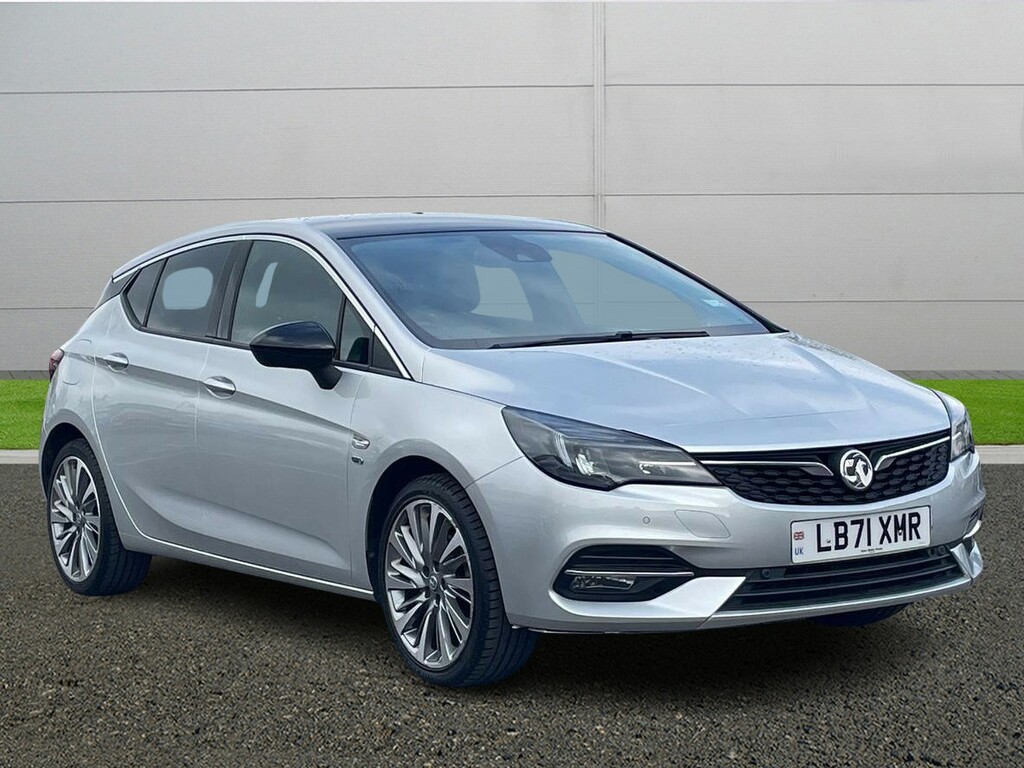 Compare Vauxhall Astra Griffin Edition LB71XMR Silver
