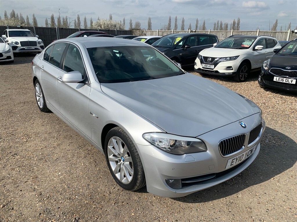 Compare BMW 5 Series 3.0 Se Steptronic Euro 5 EY10YCN Silver