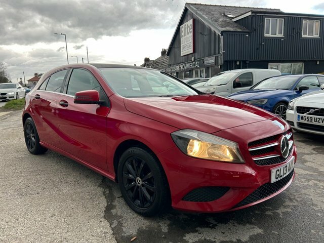 Compare Mercedes-Benz A Class 2013 1.6 A180 Blueefficiency Se 122 Bhp GL13AAY Red