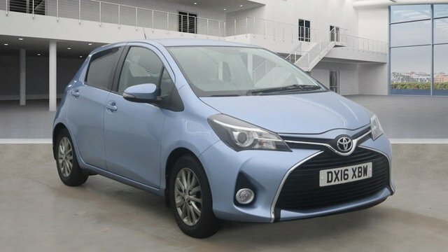 Compare Toyota Yaris 1.3 Vvt-i Icon M-drive S 99 Bhp DX16XBW Blue