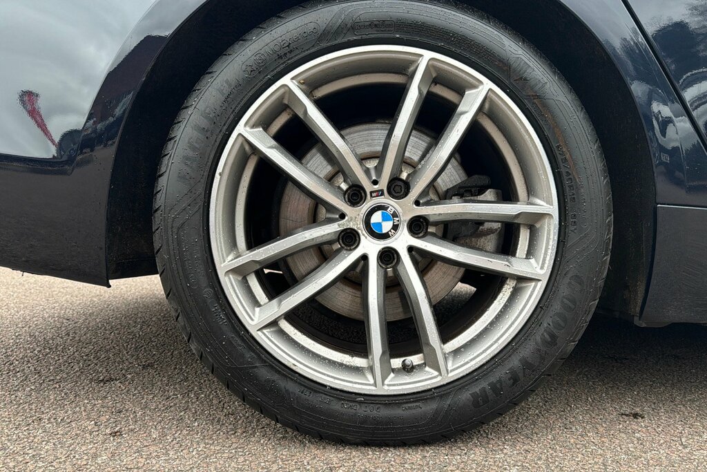 Compare BMW 5 Series 2.0 520D M SY17OPP Black
