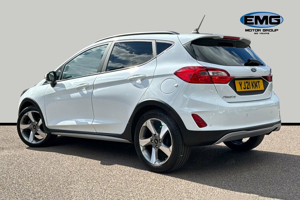 Compare Ford Fiesta 1.0T Ecoboost Mhev YJ21KMT White
