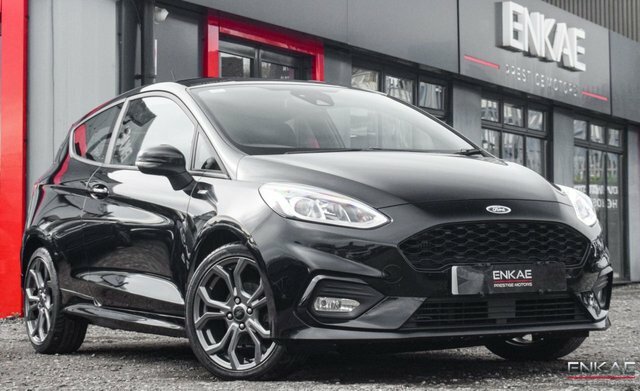 Compare Ford Fiesta 2018 1.0 Ecoboost 125 St-line GN68YKH Black