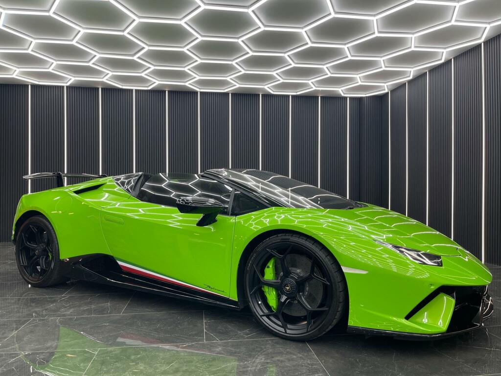 Compare Lamborghini Huracan Sports  