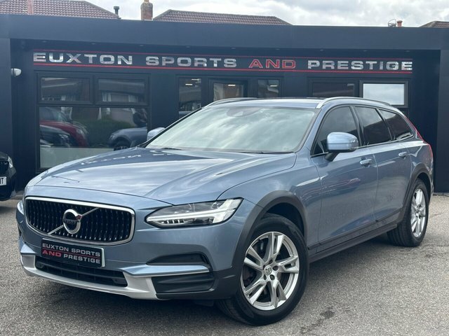 Compare Volvo V90 Cross Country 2018 2.0L T5 Cross Country Awd 246 Bhp YJ68NTD Blue