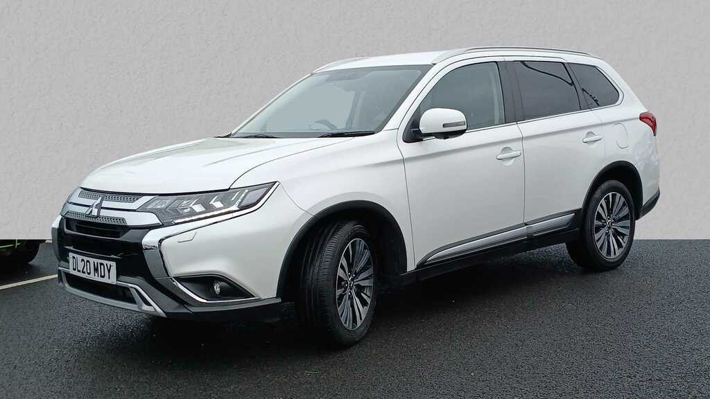 Compare Mitsubishi Outlander 2.0 Exceed Cvt DL20MDY White