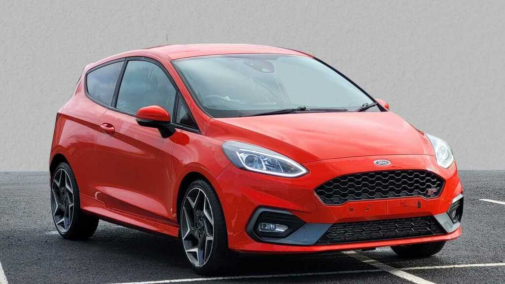 Compare Ford Fiesta 1.5 Ecoboost St-3 SP20JHF Red