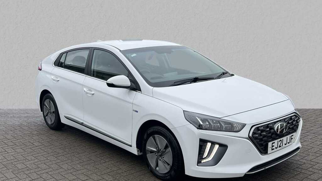 Hyundai Ioniq 1.6 Gdi Hybrid Premium Dct White #1