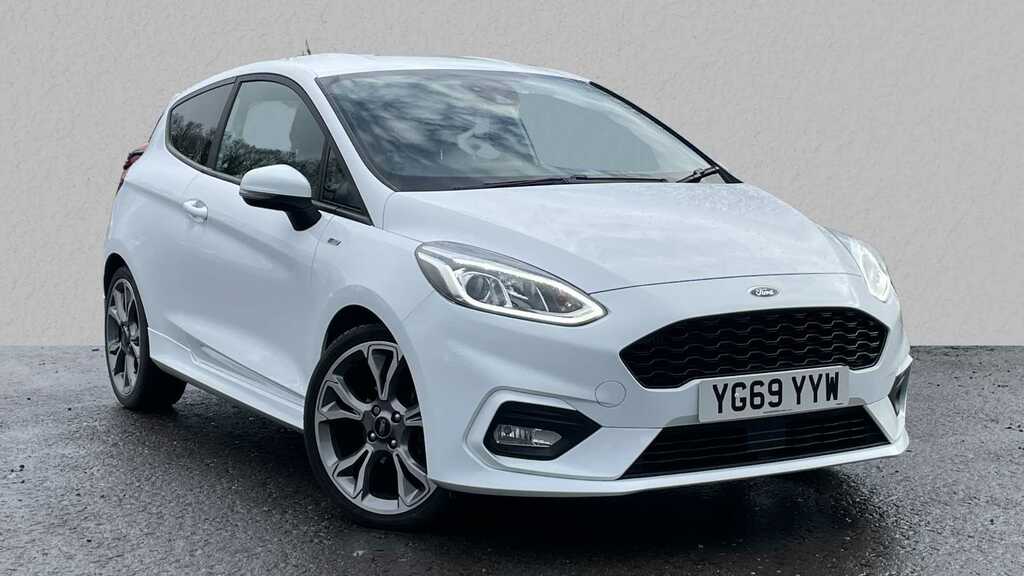 Compare Ford Fiesta 1.0 Ecoboost 140 St-line X YG69YYW White