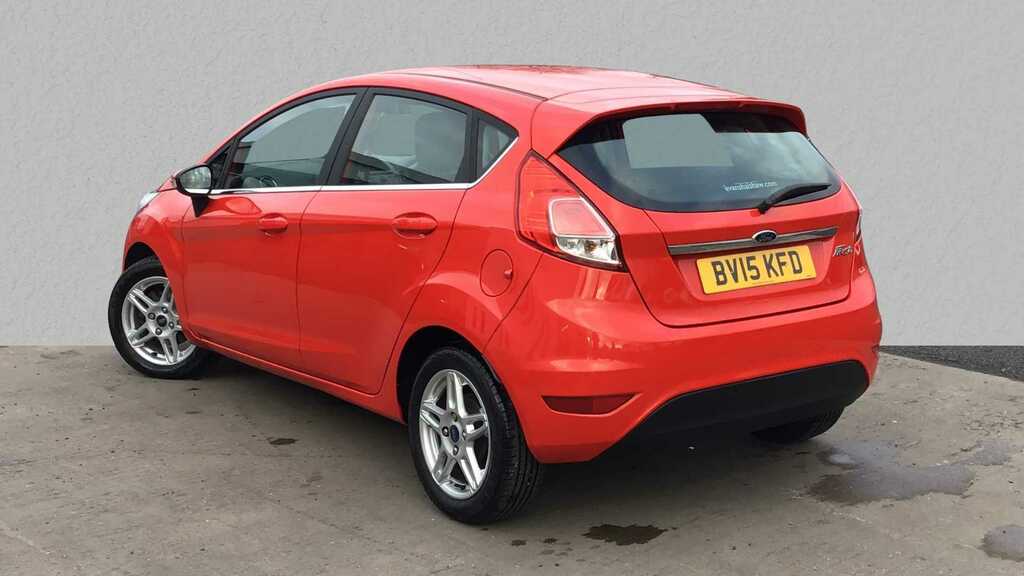 Compare Ford Fiesta 1.25 82 Zetec BV15KFD Red