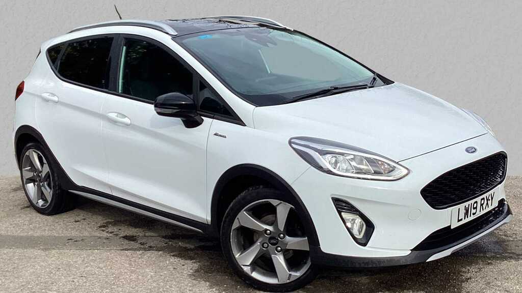 Compare Ford Fiesta 1.0 Ecoboost Active 1 LW19RXY White
