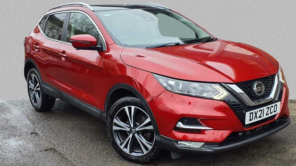 Compare Nissan Qashqai 1.3 Dig-t 160 157 N-connecta Dct Glass Roof DX21ZCO Red